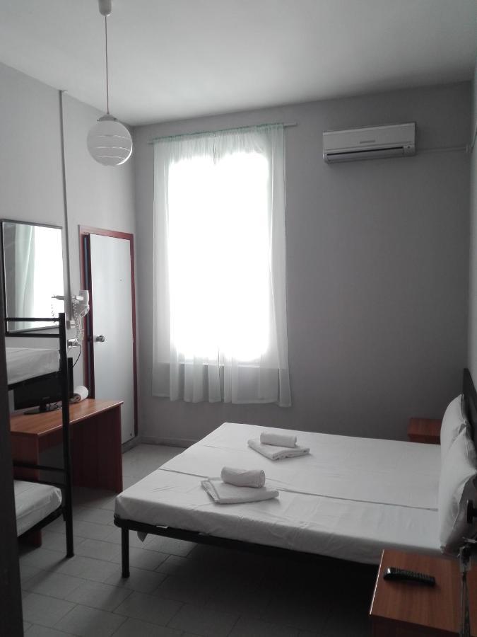 Hotel Villa Lorena Rimini Zewnętrze zdjęcie