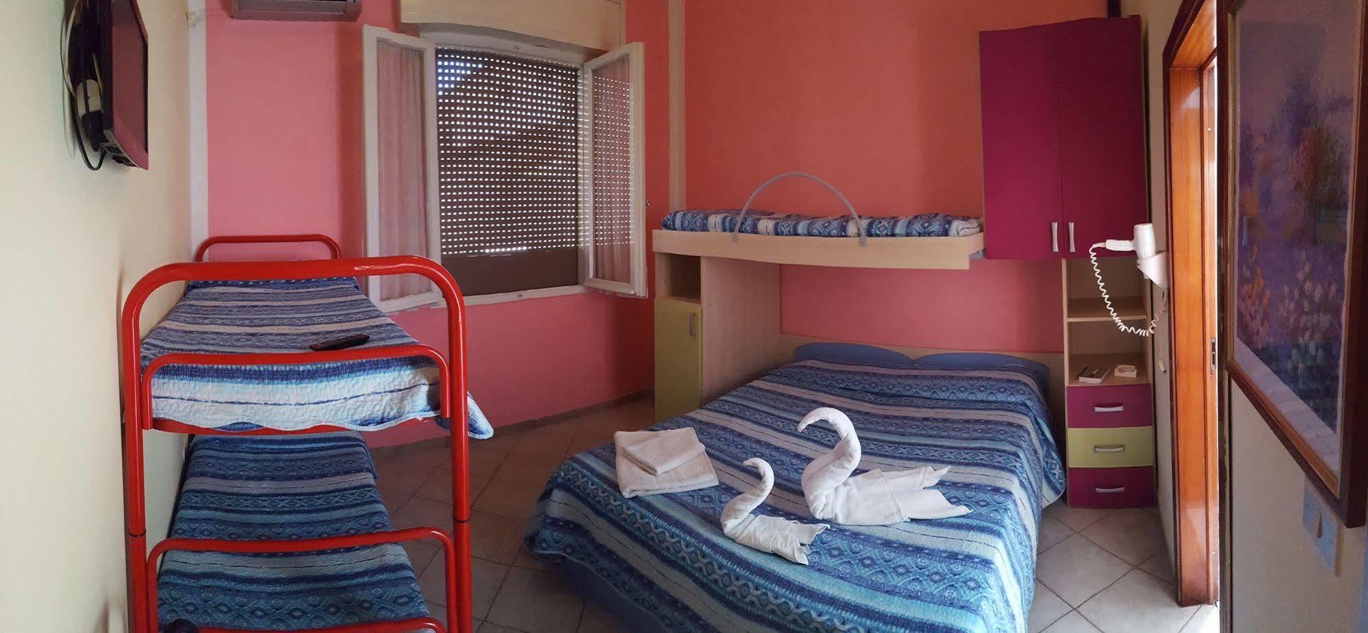 Hotel Villa Lorena Rimini Zewnętrze zdjęcie