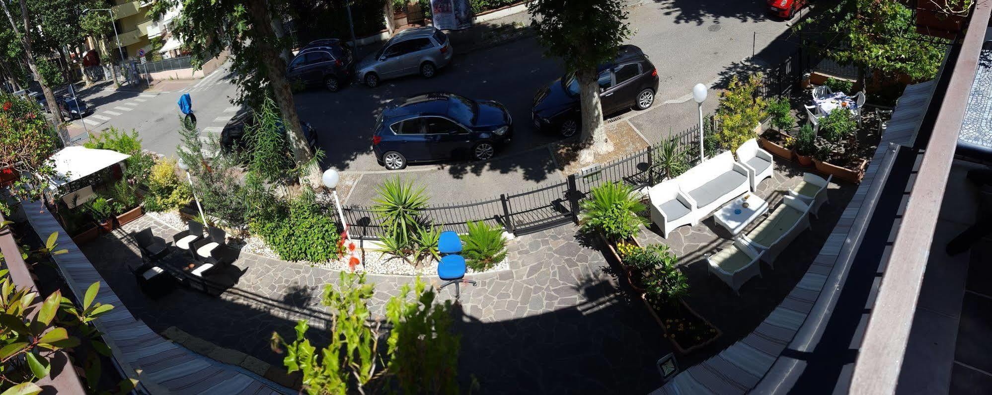 Hotel Villa Lorena Rimini Zewnętrze zdjęcie